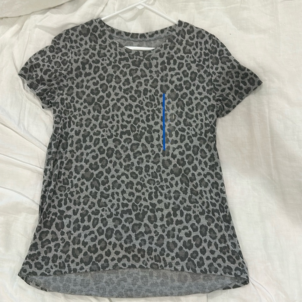 BRAND NEW WITH TAGS: Women’s Cheetah Tee